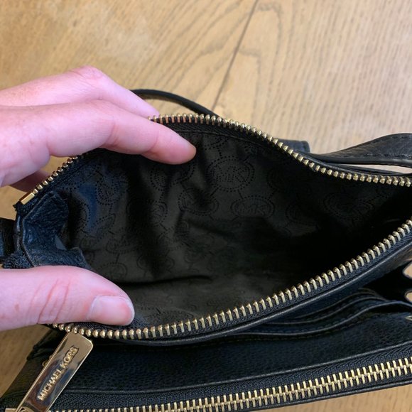 Michael Kors Fulton Small Saffiano Leather Crossbo - Picture 5 of 5